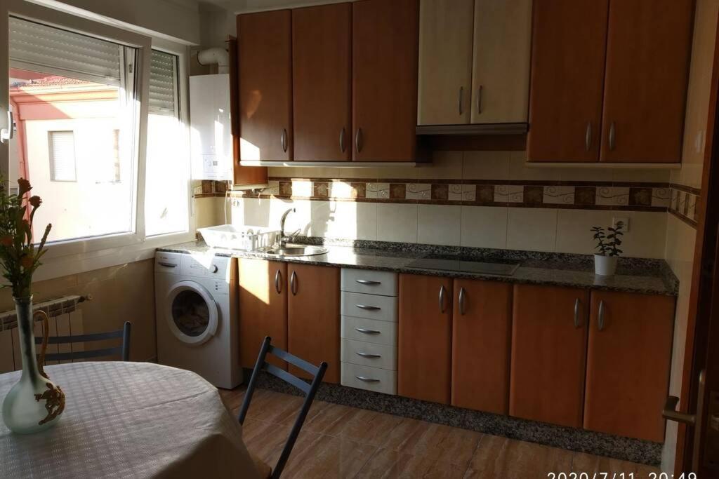 Piso Cerca De Playa Samil Apartment Vigo Exterior foto